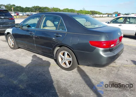 2005 Honda Accord z USA, uszkodzony, nr VIN 1HGCM568005A09920